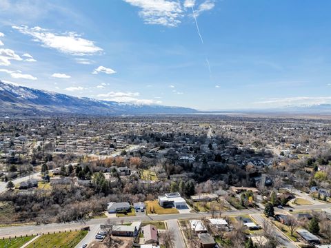 Tiny photo for 425 E 500 N, Kaysville, UT 84037 (MLS # 2139906)
