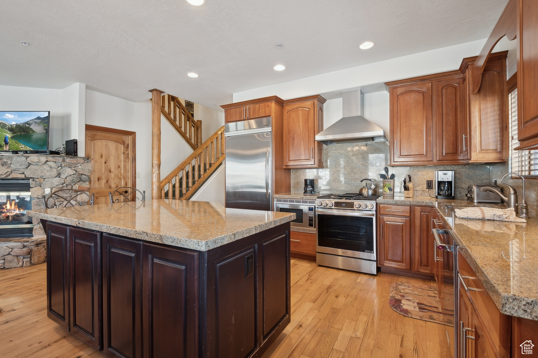 Park City, Utah 84060, United States, 3 Bedrooms Bedrooms, ,3 BathroomsBathrooms,Residential,Pending,18873