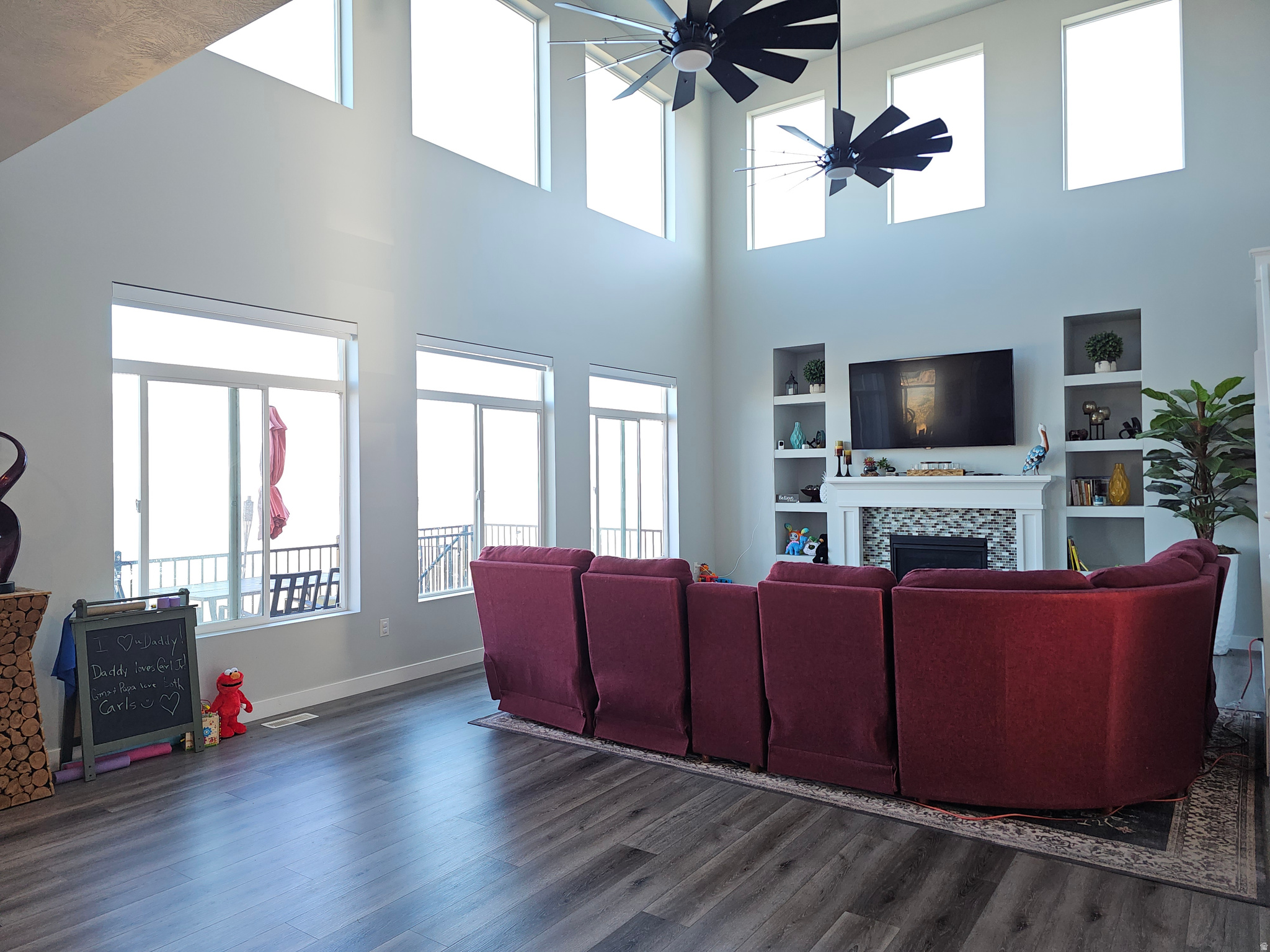 LAKESIDE - Residential