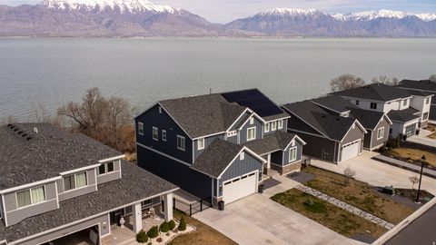 Tiny photo for 2422 S BLUE WATER LN, Saratoga Springs, UT 84045 (MLS # 2147190)