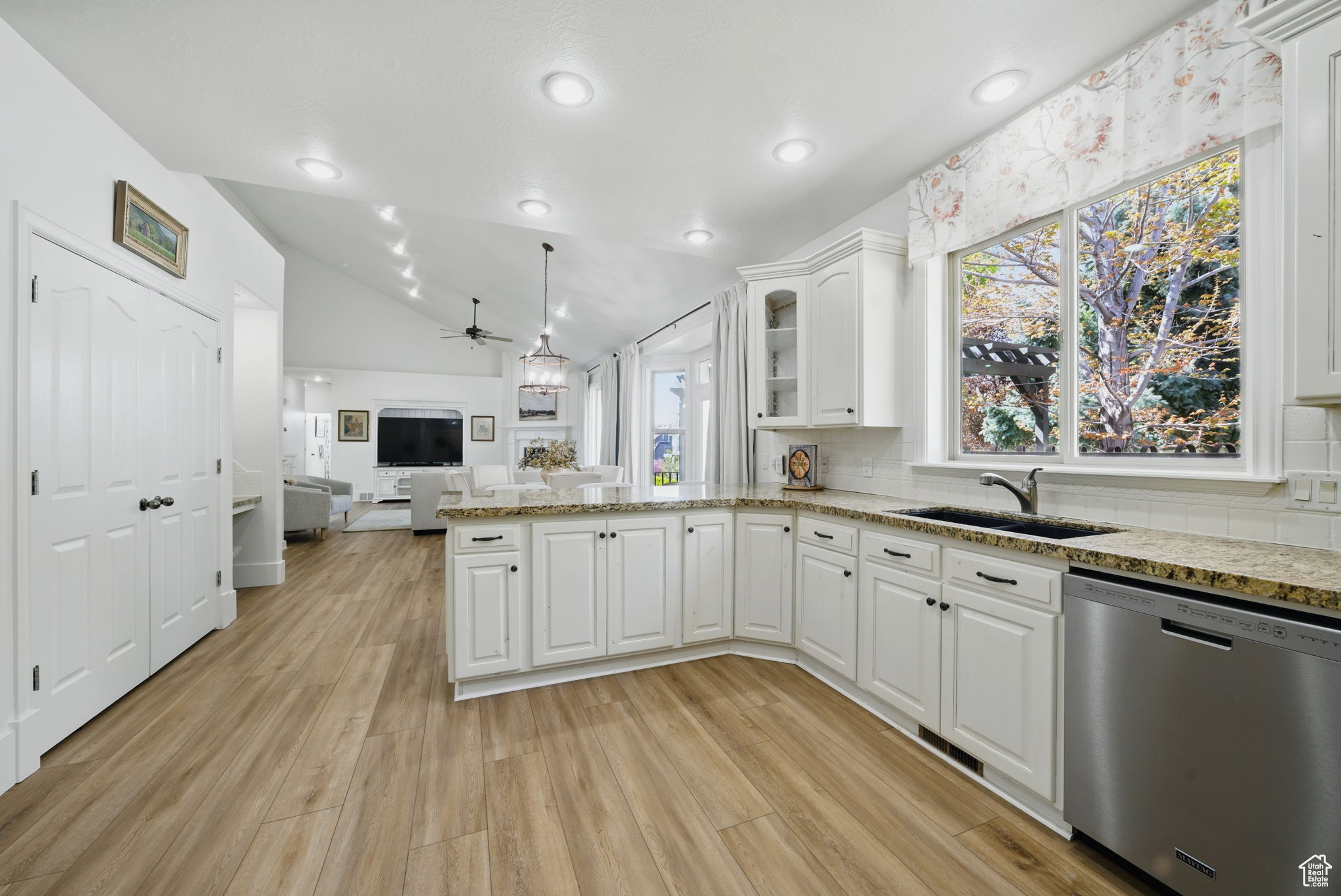 1825 E 250, Springville, Utah image 15