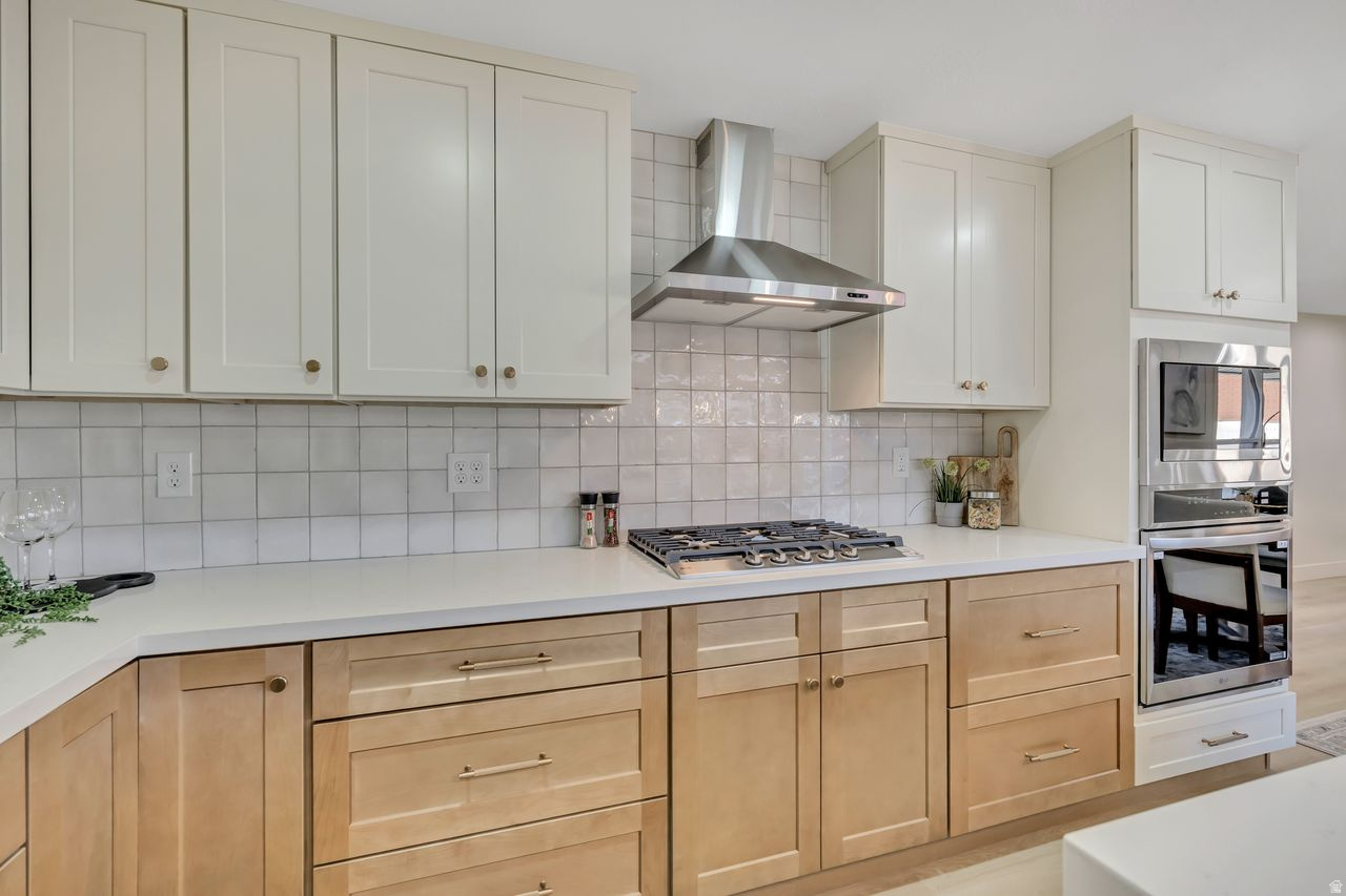 OAKRIDGE MANOR - Residential