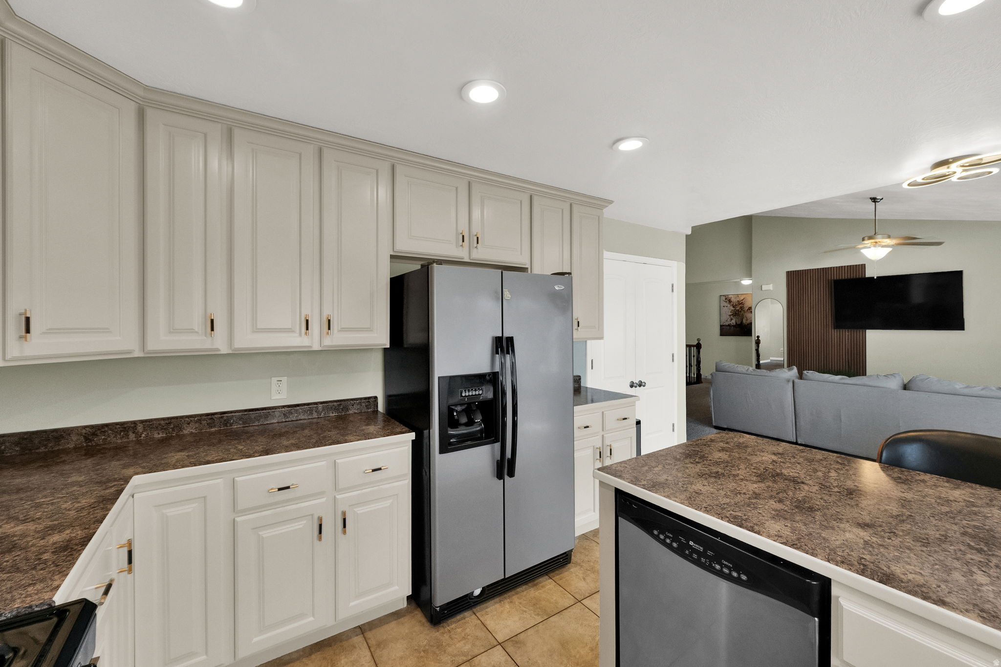 MEADOWS - Residential