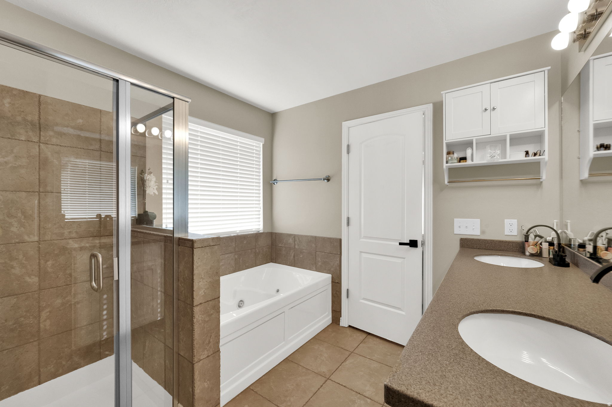 MEADOWS - Residential