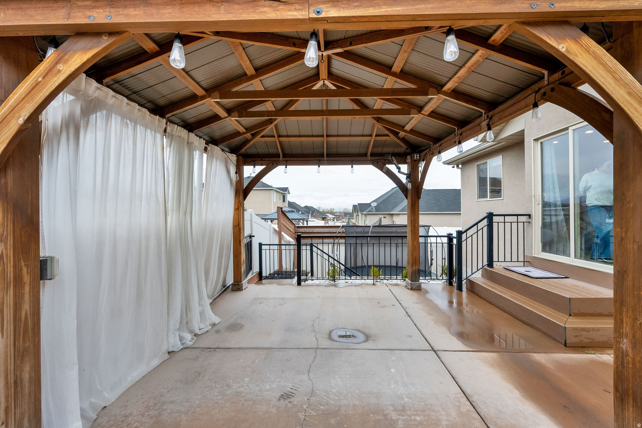 MEADOWS - Residential