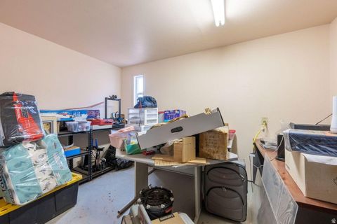 Tiny photo for 555 S NICHOLS PEAK RD #E, Washington, UT 84780 (MLS # 2123831)