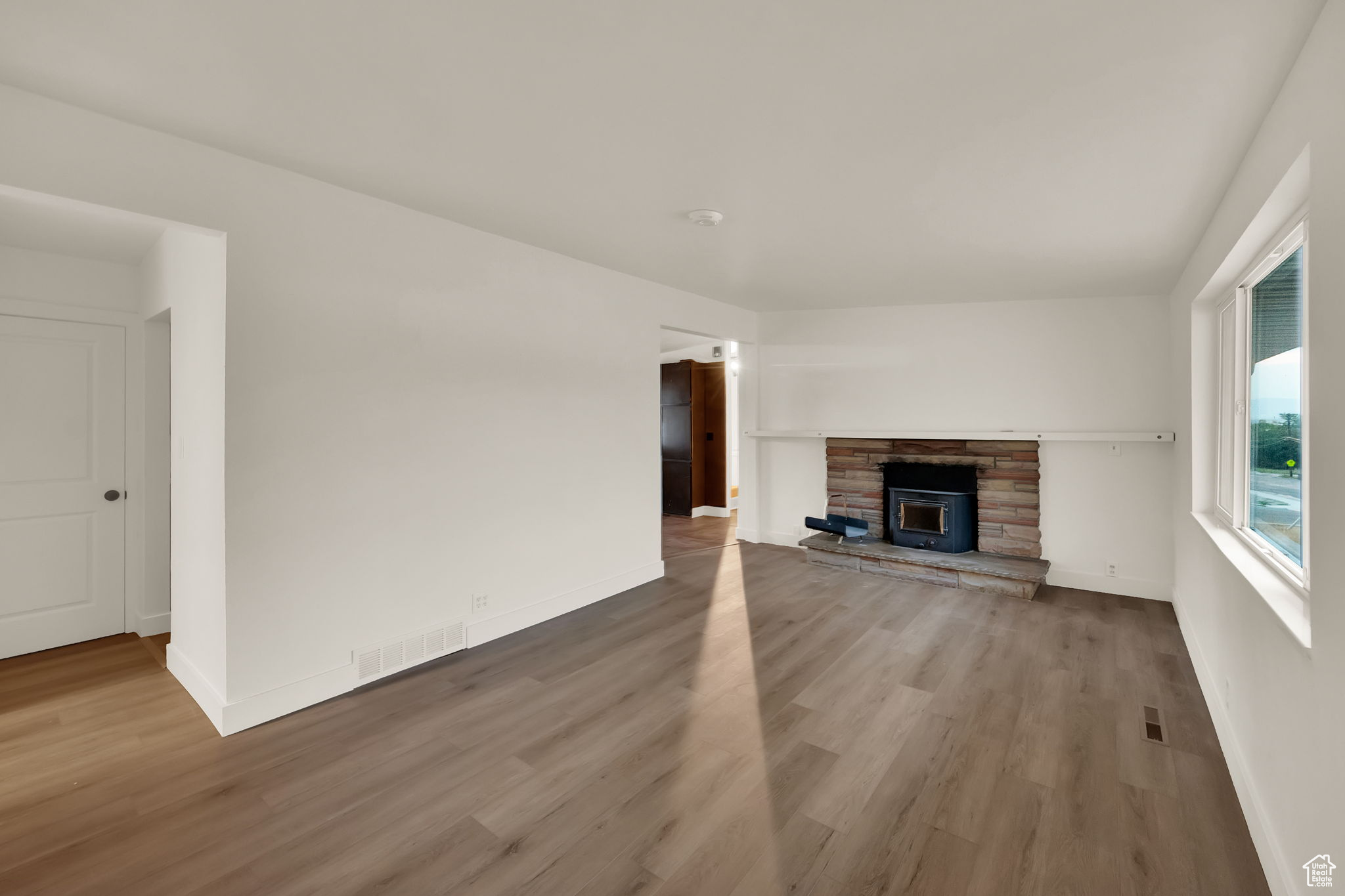 CANYON POINT IN CENTERVILLE - Residential