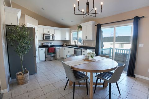 Tiny photo for 962 S CHAPPEL VALLEY LOOP W, Lehi, UT 84043 (MLS # 2127205)