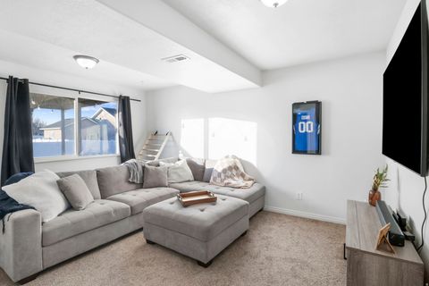 Tiny photo for 962 S CHAPPEL VALLEY LOOP W, Lehi, UT 84043 (MLS # 2127205)