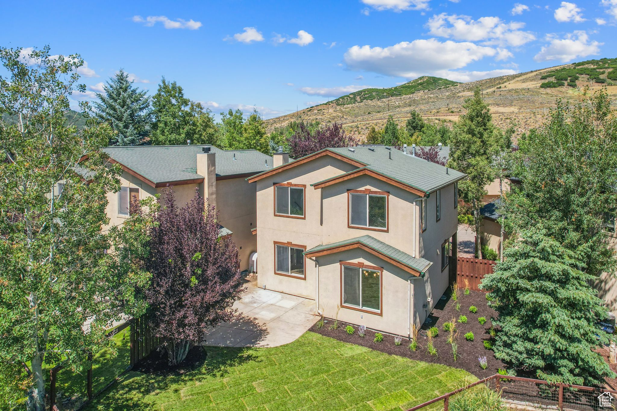 Park City, Utah 84098, United States, 3 Bedrooms Bedrooms, ,3 BathroomsBathrooms,Residential,Pending,47605