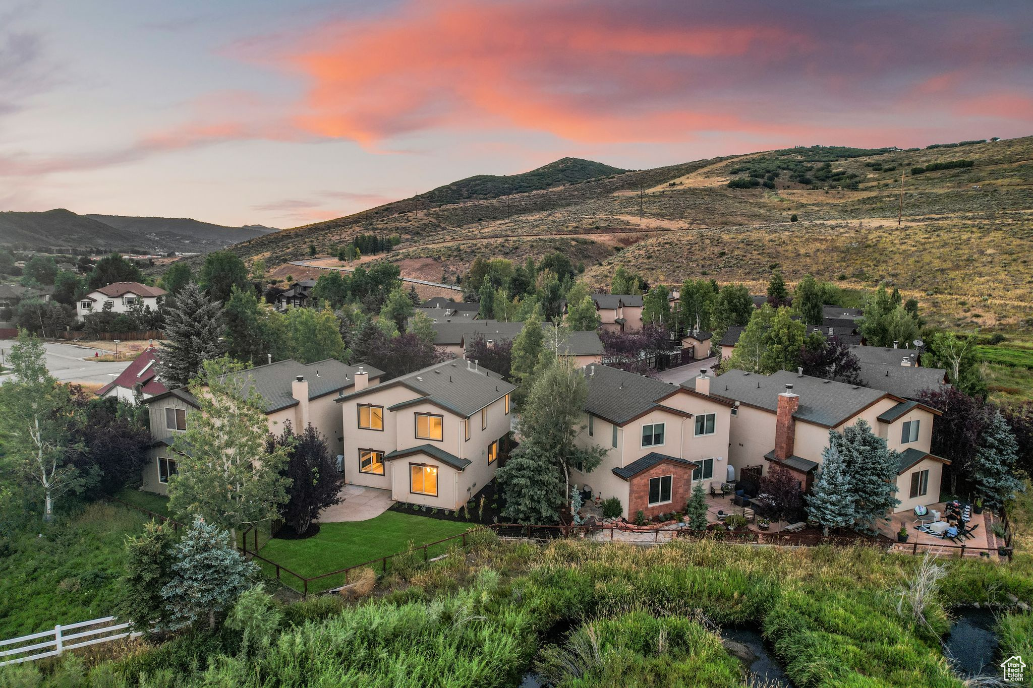 Park City, Utah 84098, United States, 3 Bedrooms Bedrooms, ,3 BathroomsBathrooms,Residential,Pending,47605