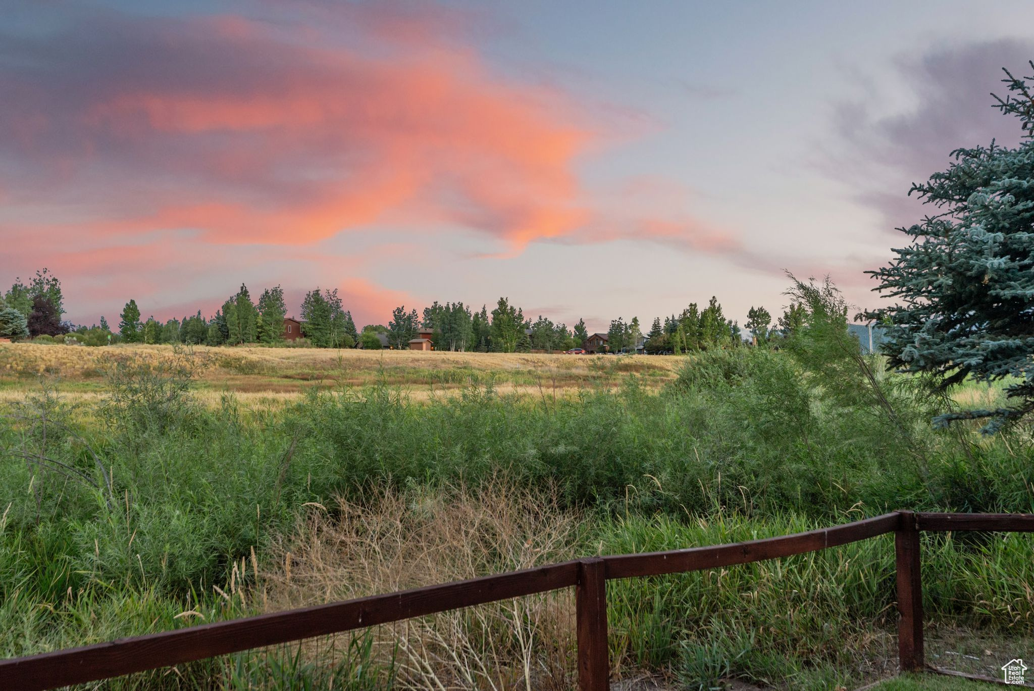 Park City, Utah 84098, United States, 3 Bedrooms Bedrooms, ,3 BathroomsBathrooms,Residential,Pending,47605