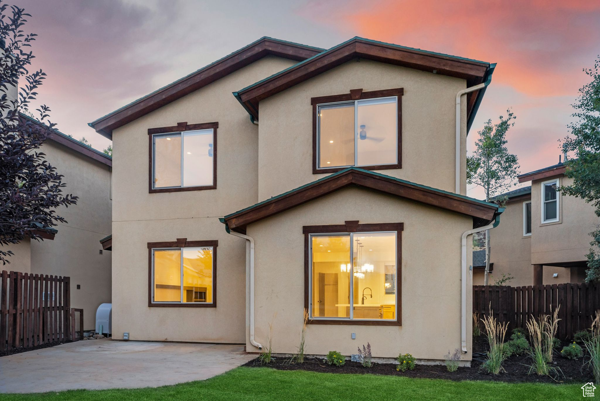 Park City, Utah 84098, United States, 3 Bedrooms Bedrooms, ,3 BathroomsBathrooms,Residential,Pending,47605