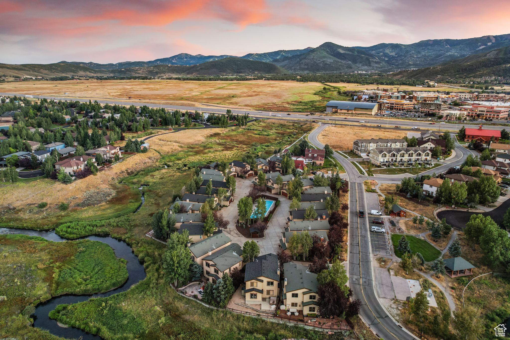 Park City, Utah 84098, United States, 3 Bedrooms Bedrooms, ,3 BathroomsBathrooms,Residential,Pending,47605