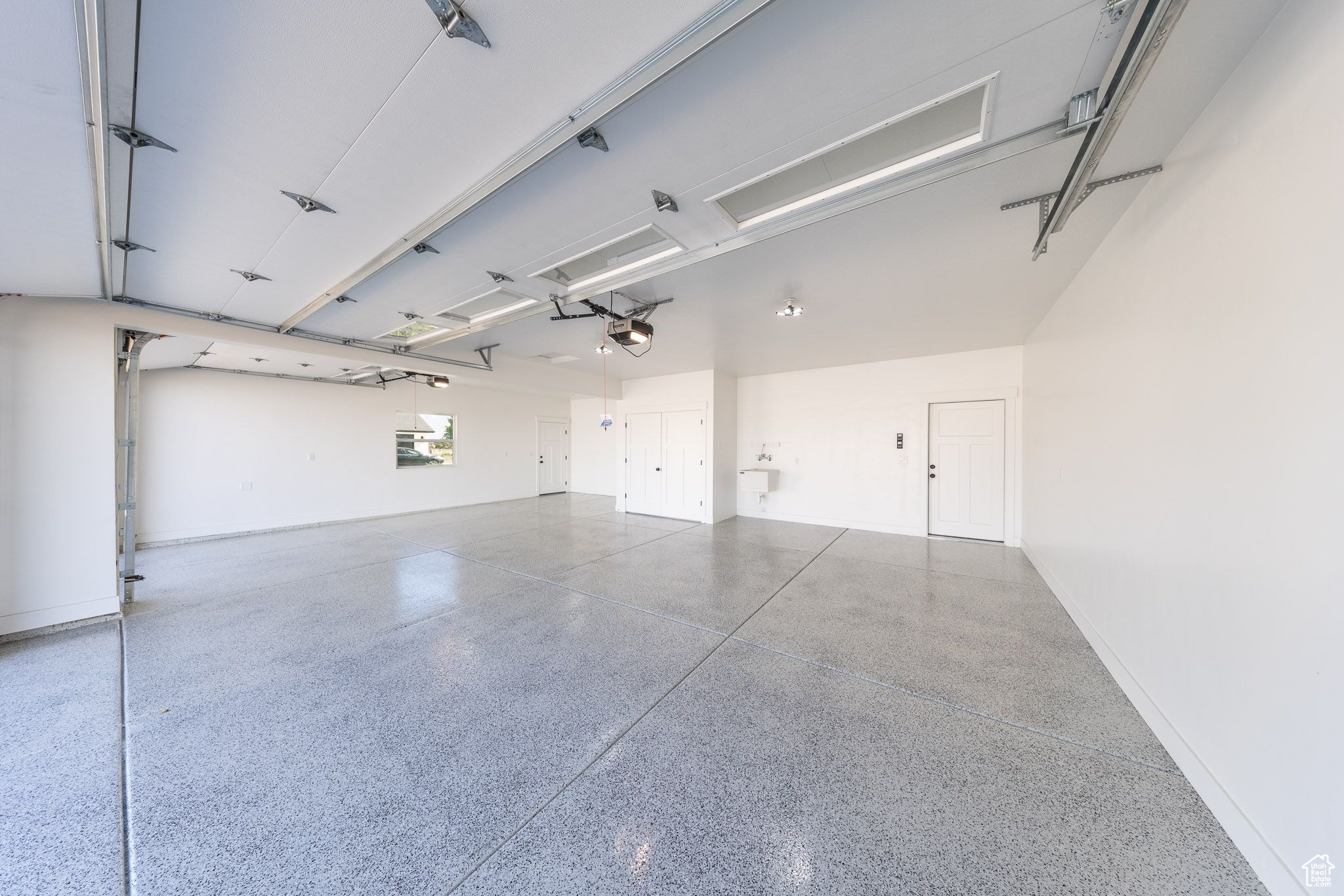 PAPPY'S ESTATES - Residential