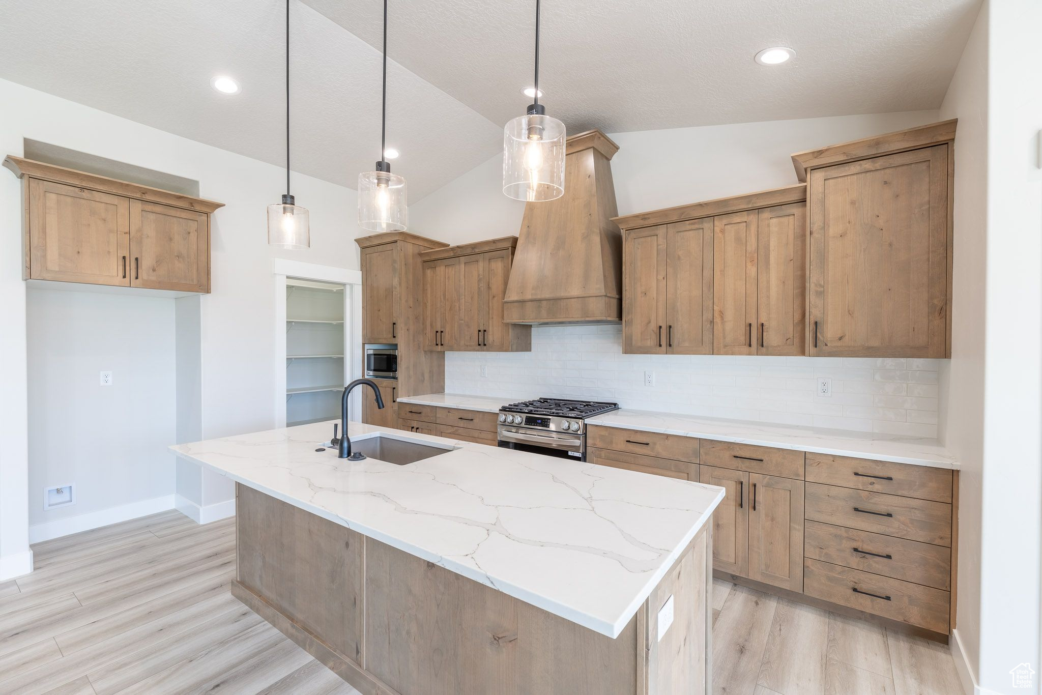 PAPPY'S ESTATES - Residential