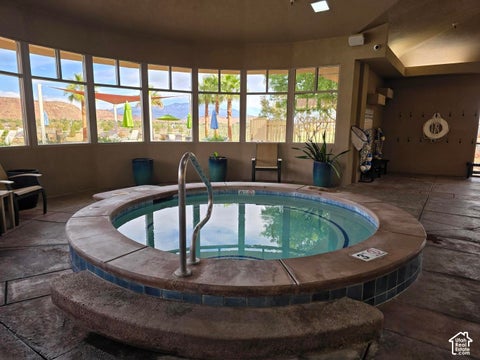 Tiny photo for 1391 W WHITESTONE DR, Saint George, UT 84790 (MLS # 2193809)