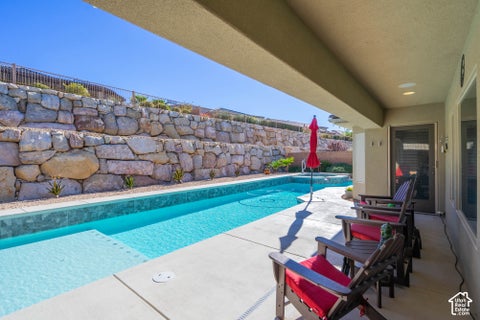 Tiny photo for 1391 W WHITESTONE DR, Saint George, UT 84790 (MLS # 2193809)