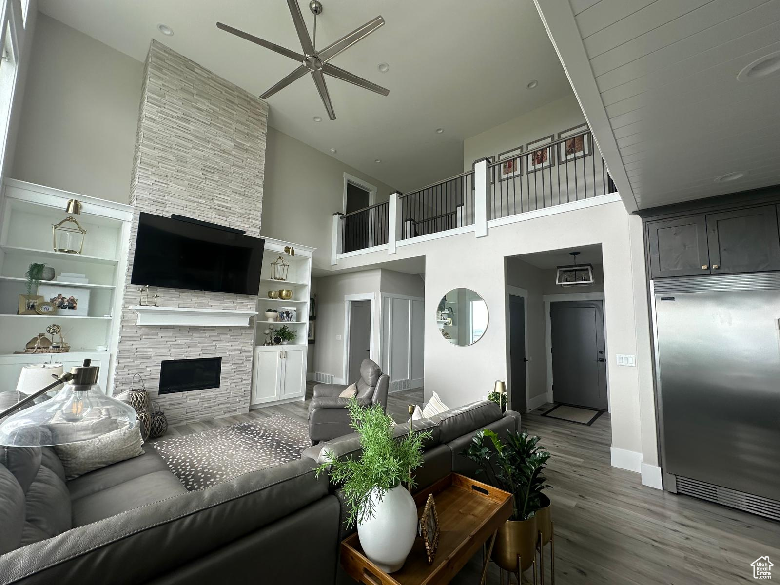 STONE RIDGE - Residential