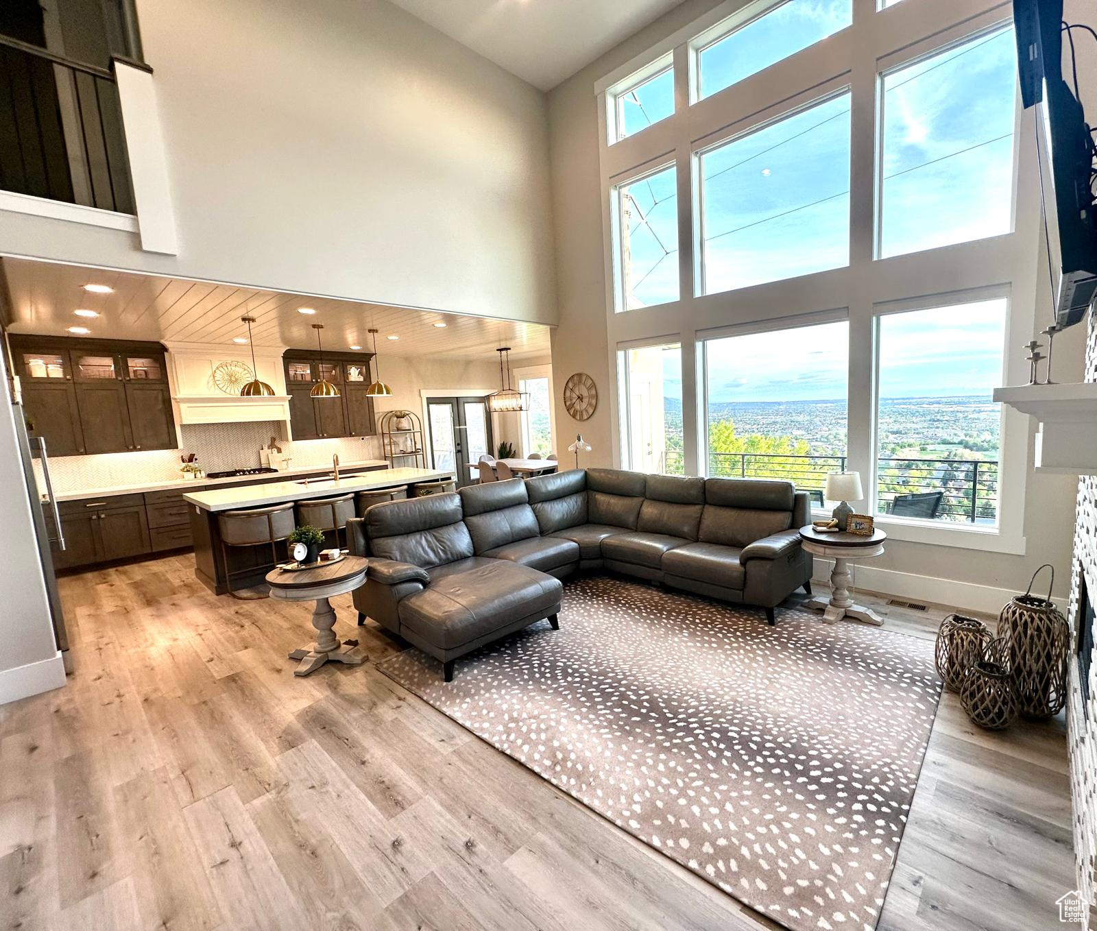 STONE RIDGE - Residential
