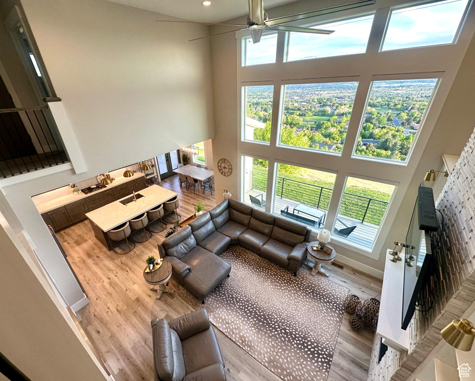 STONE RIDGE - Residential