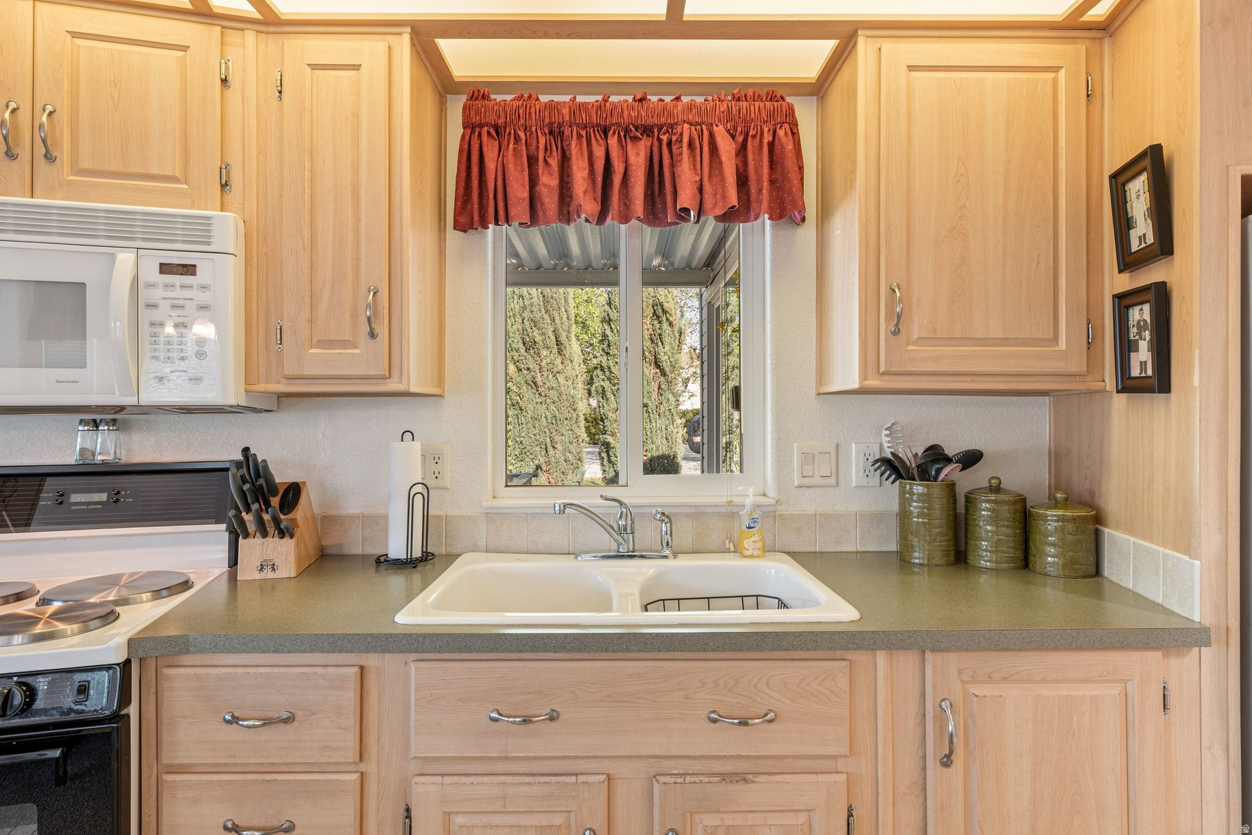 CHEROKEE SPRINGS RV PARK - Residential