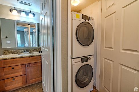Tiny photo for 2095 S MAIN ST #17, Bountiful, UT 84010 (MLS # 2115631)