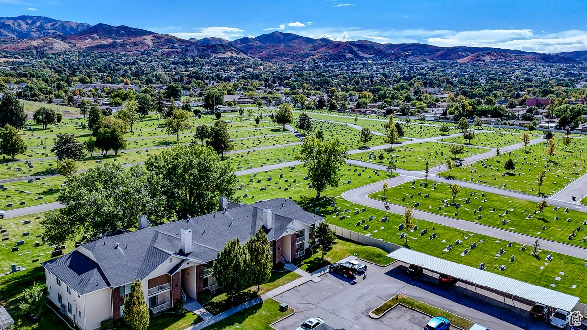 QUAIL LANE CONDOS - Residential