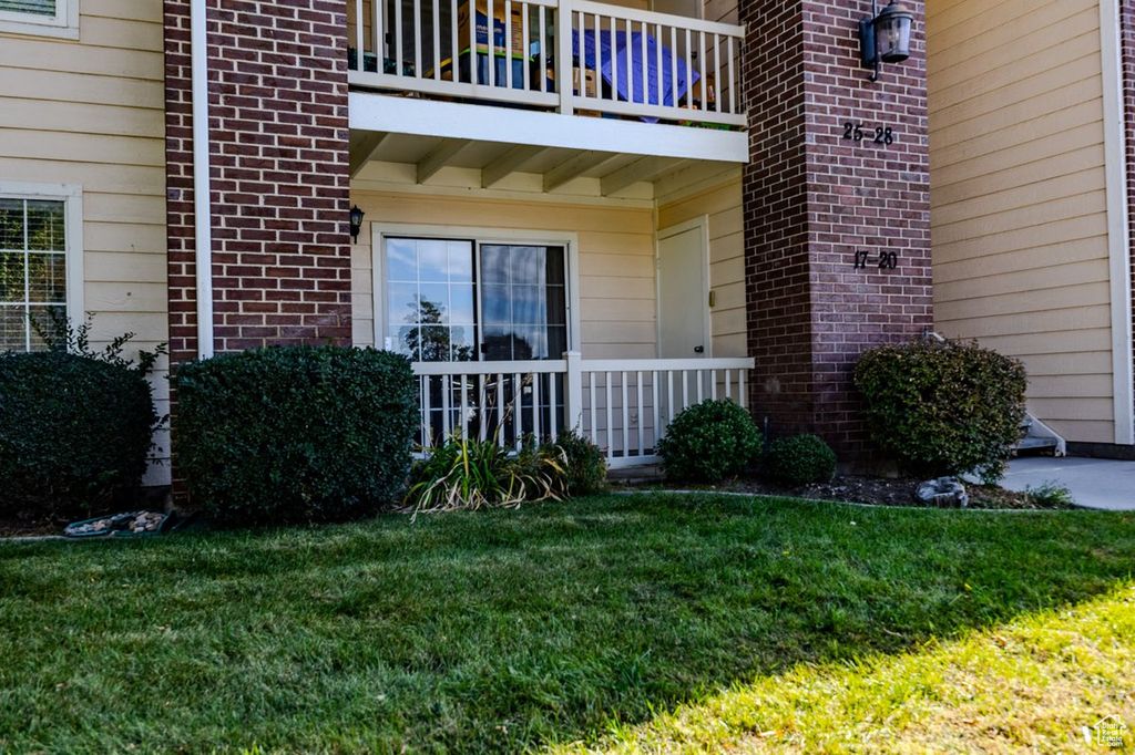 Photo of 2095 S MAIN ST #17, Bountiful, UT 84010 (MLS # 2115631)