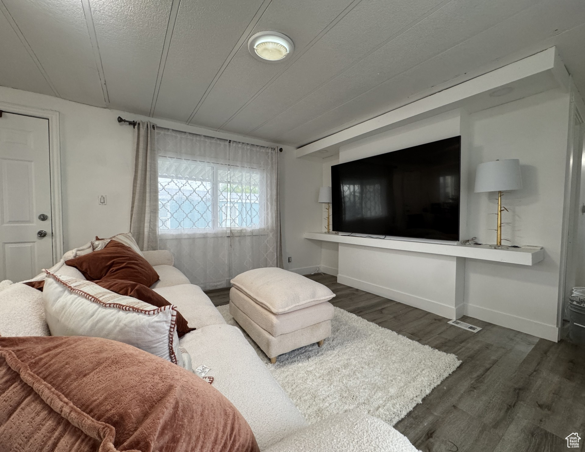 RADIUS CURVE - Residential