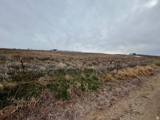 LITTLE FLOWER ACRES - Land