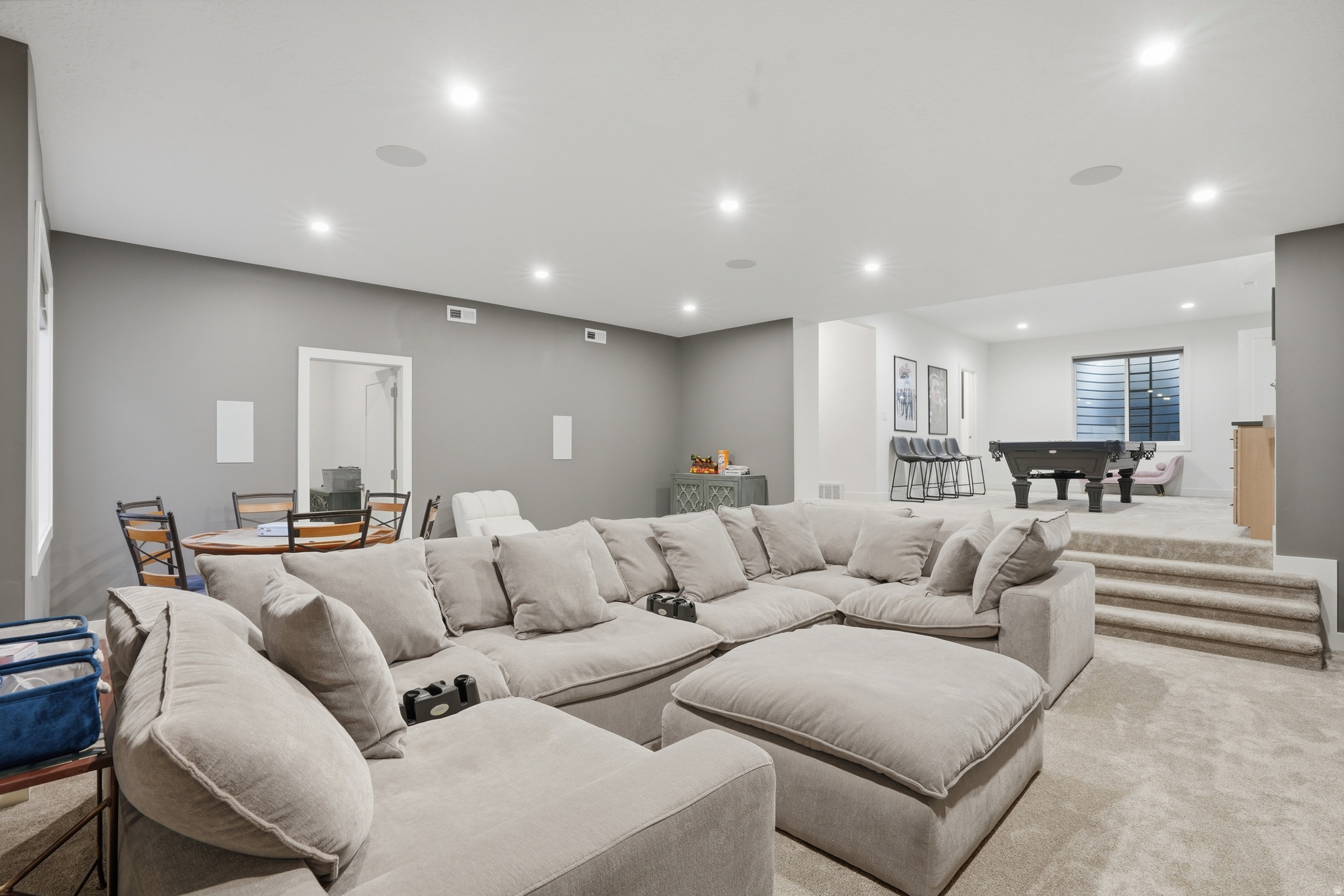 HOLLADAY COURT - Residential