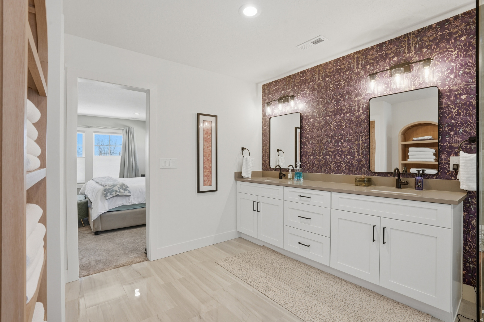 HOLLADAY COURT - Residential