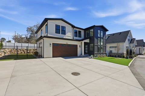 Tiny photo for 3905 S HOLLADAY CT, Holladay, UT 84124 (MLS # 2143353)