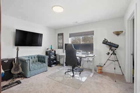 Tiny photo for 3905 S HOLLADAY CT, Holladay, UT 84124 (MLS # 2143353)