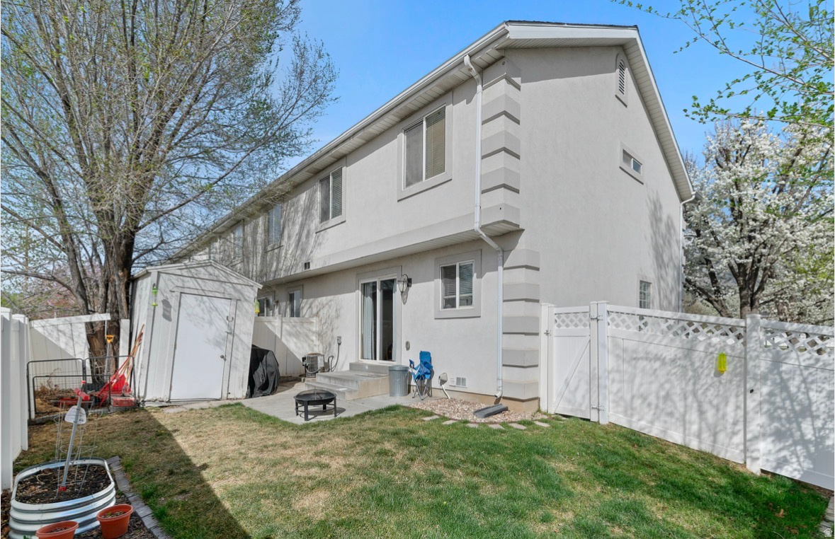 DAVENCOURT TOWNHOMES - Residential