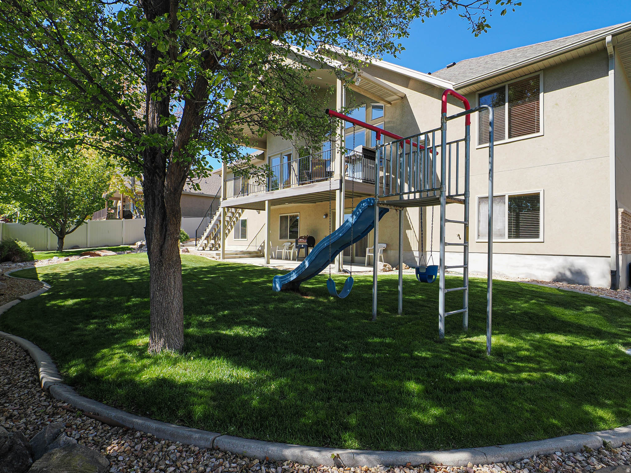 LUCAS DELL - Residential