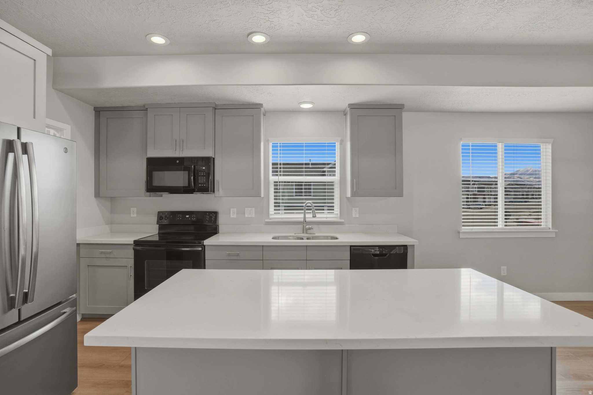 YOSEMIT PARK LOFTS P - Residential