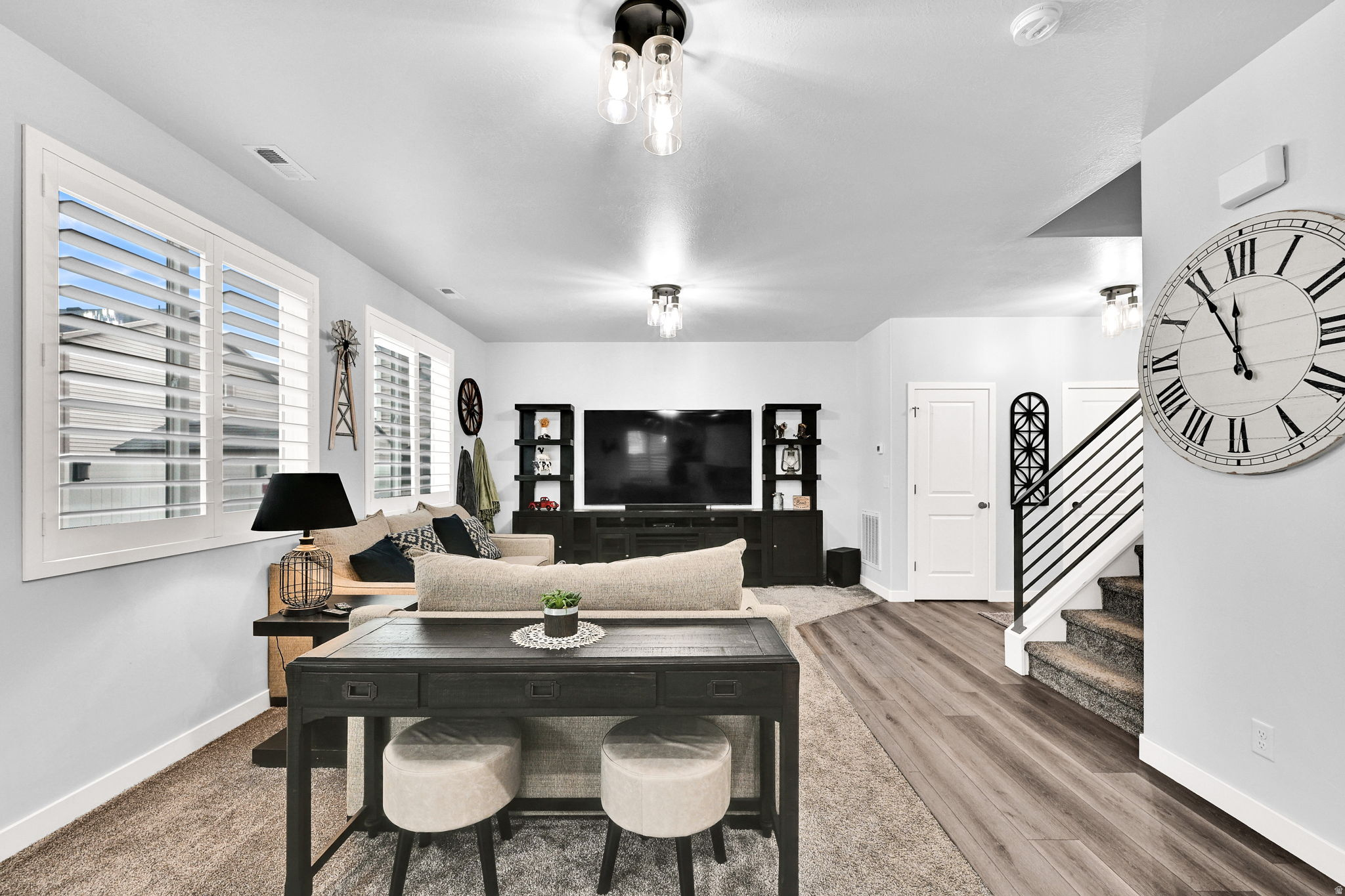 SALT POINT VISTA - Residential