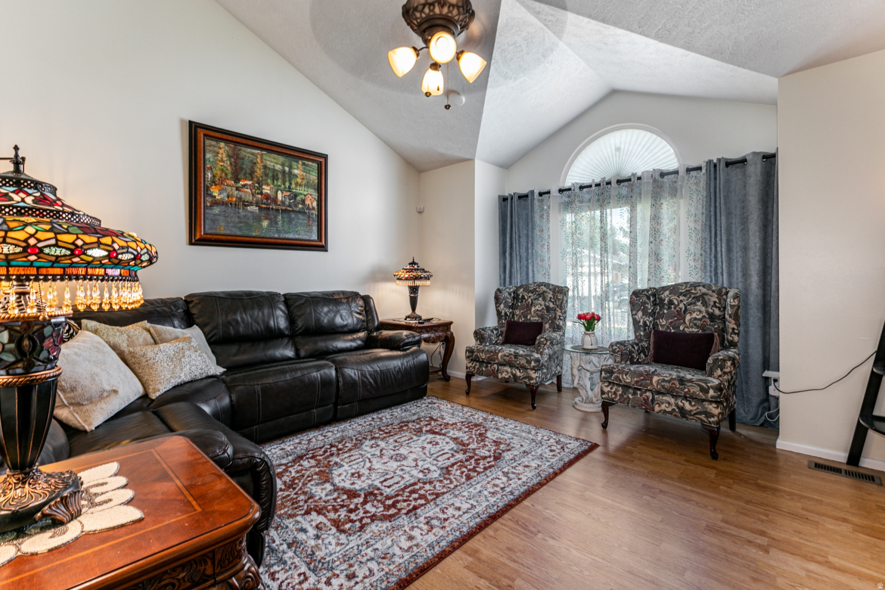 STORM MOUNTAIN TERRA - Residential