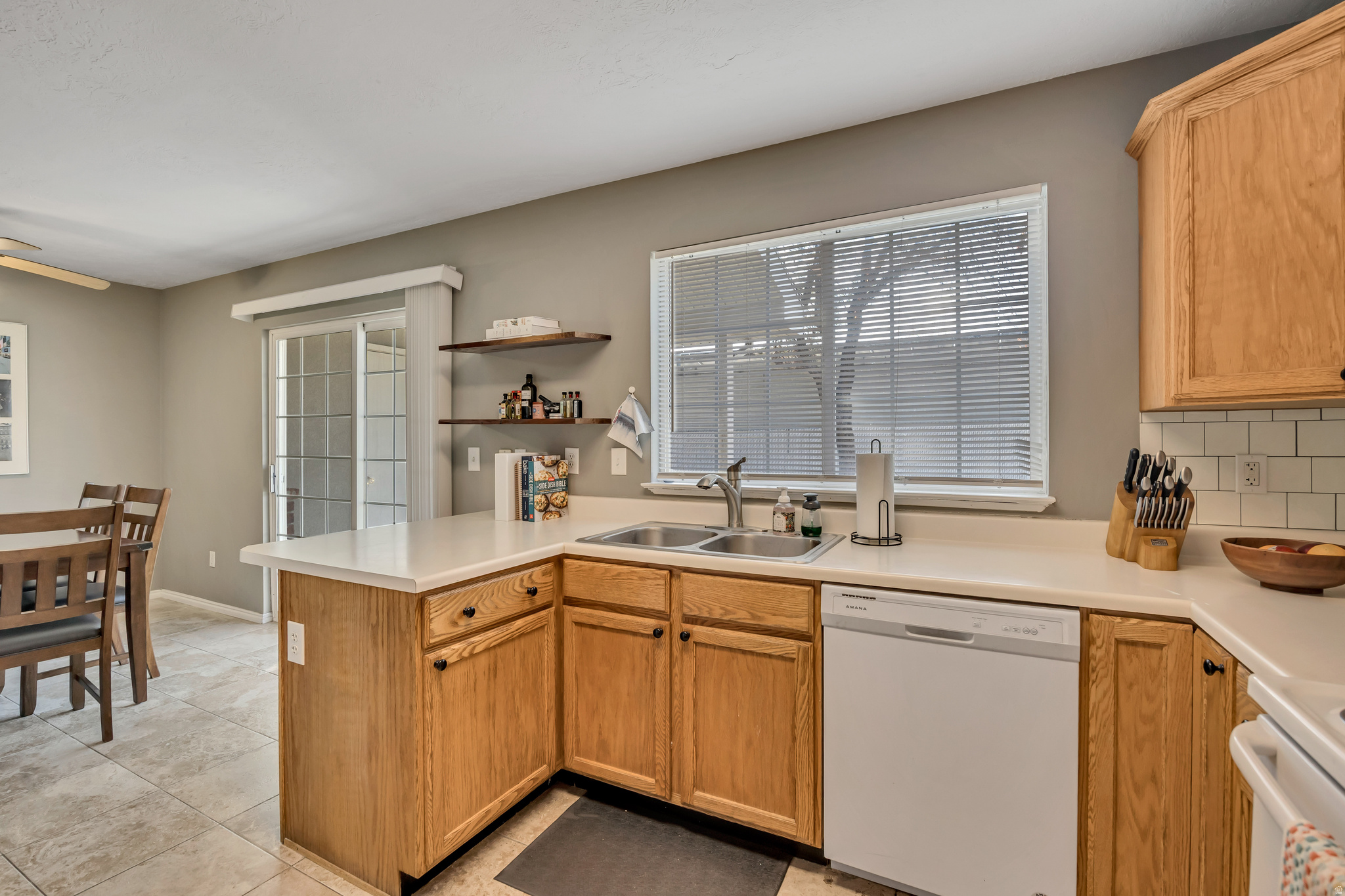 COUNTRY WOOD ESTATES - Residential