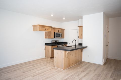 Tiny photo for 676 N 500 E LOT #116, Salem, UT 84653 (MLS # 2144601)