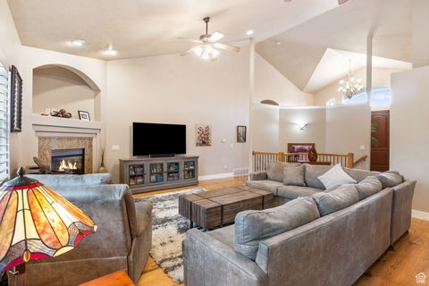 Tiny photo for 10491 S HEMISPHERE CT, South Jordan, UT 84095 (MLS # 2115153)