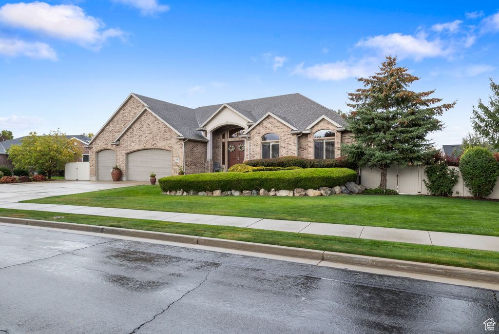 Photo of 10491 S HEMISPHERE CT, South Jordan, UT 84095 (MLS # 2115153)