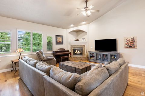 Tiny photo for 10491 S HEMISPHERE CT, South Jordan, UT 84095 (MLS # 2115153)