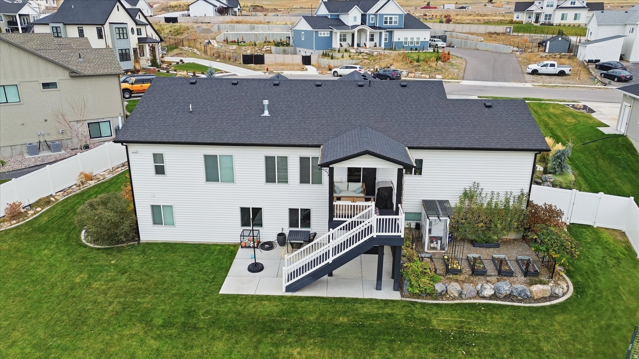 JUNIPER RIDGE - Residential