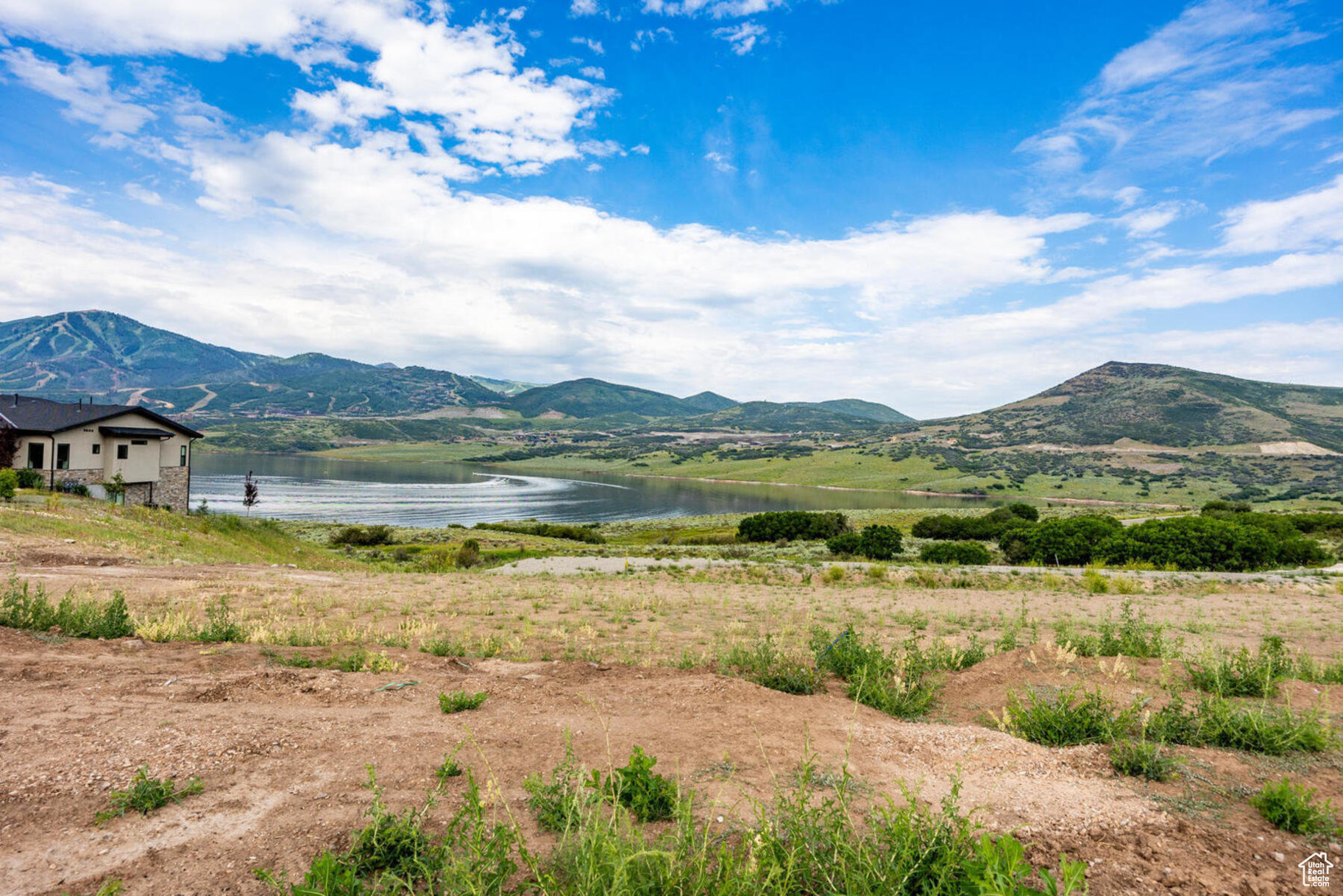 LAKEVIEW ESTATES - Residential