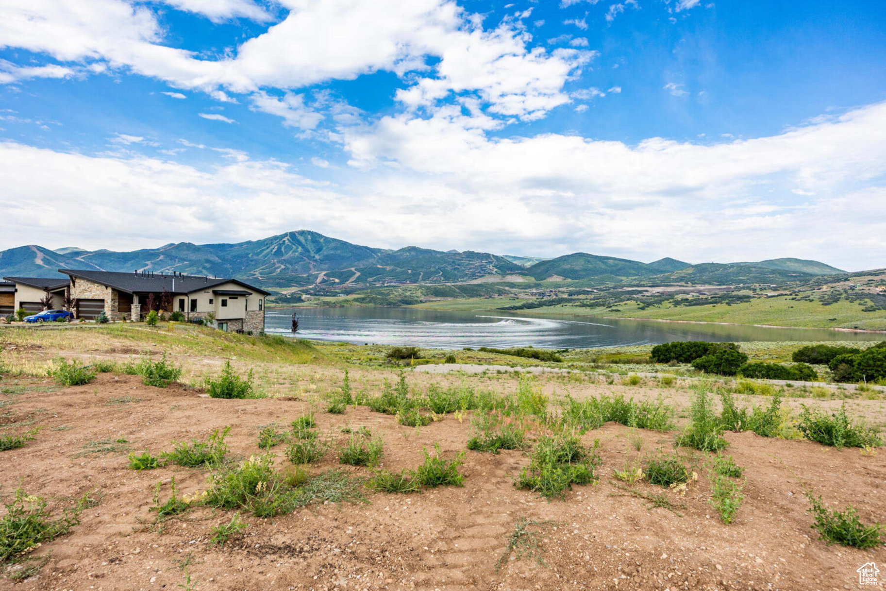 LAKEVIEW ESTATES - Residential