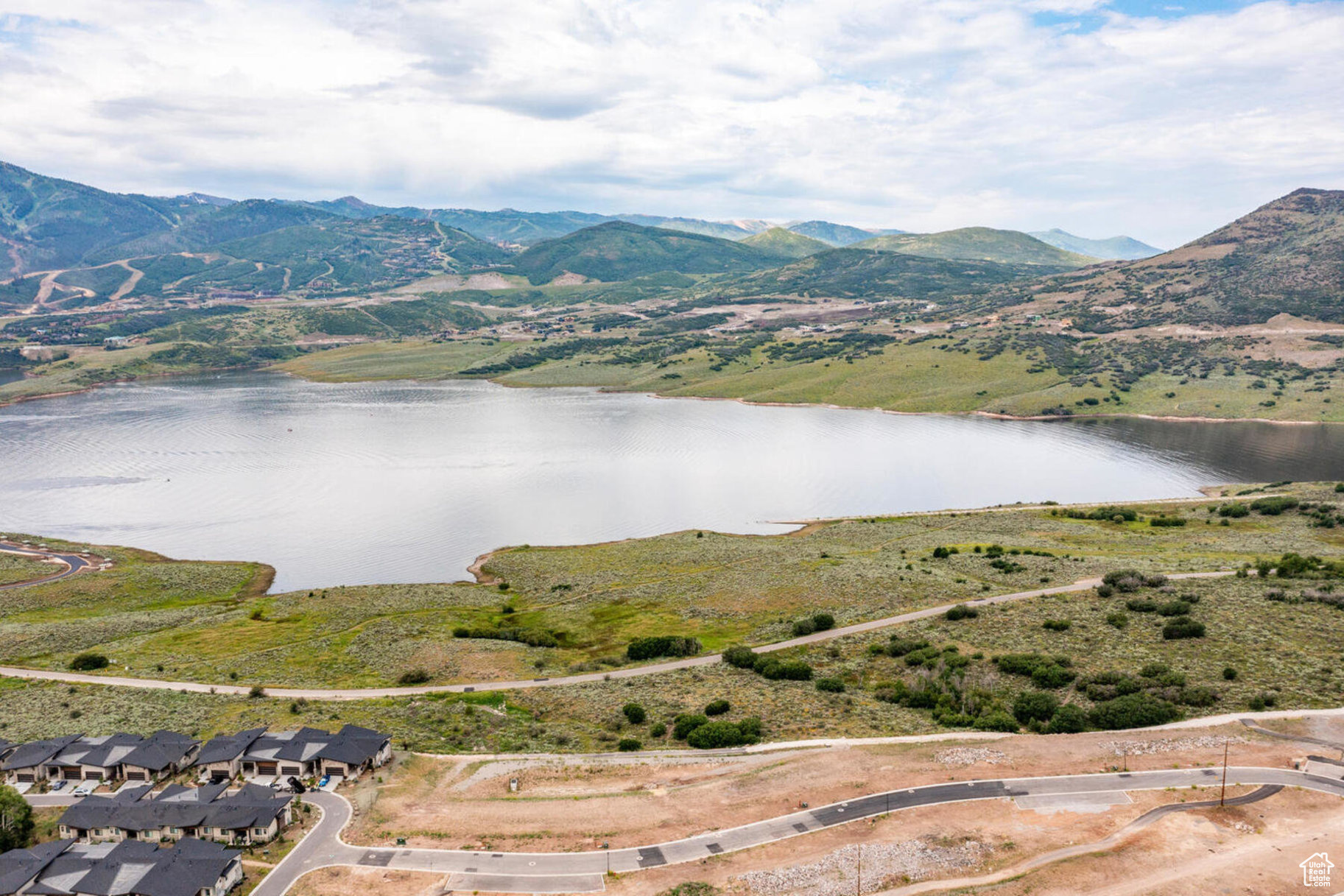 LAKEVIEW ESTATES - Residential