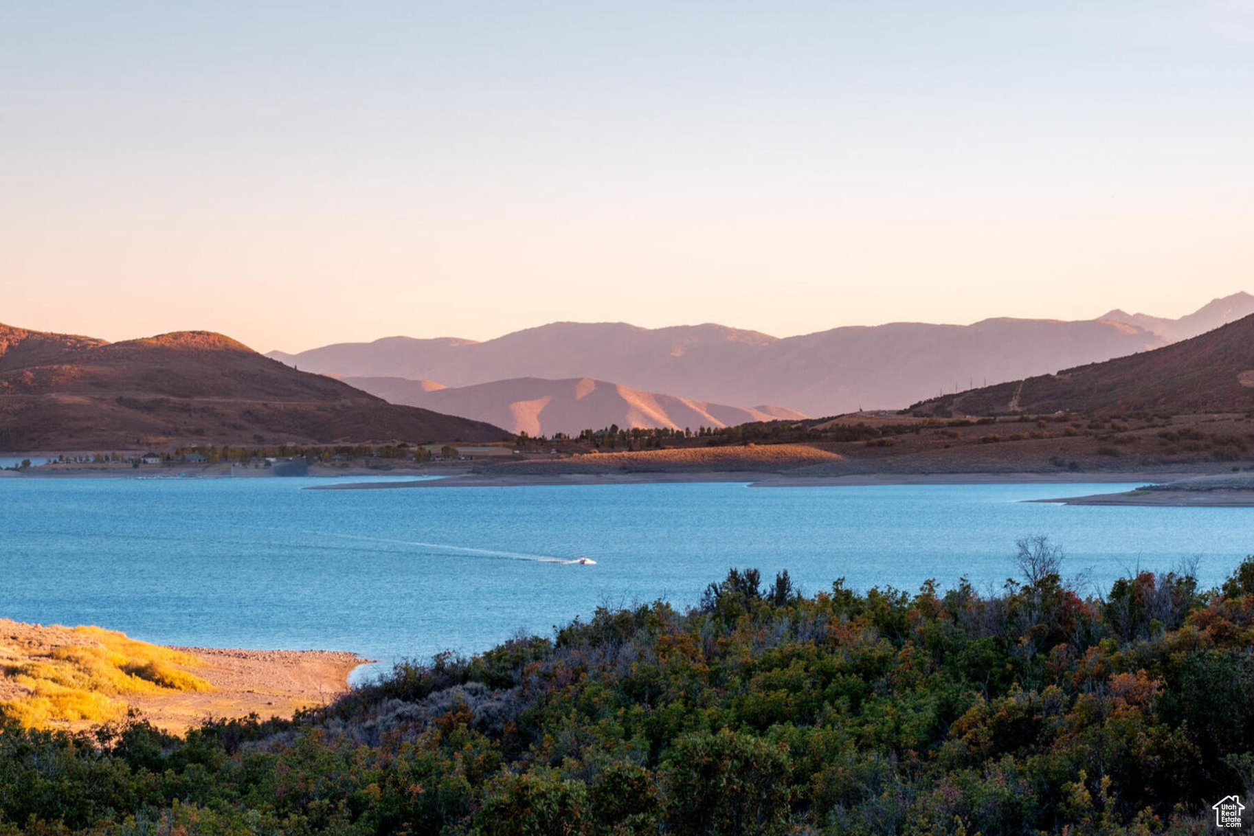 LAKEVIEW ESTATES - Residential